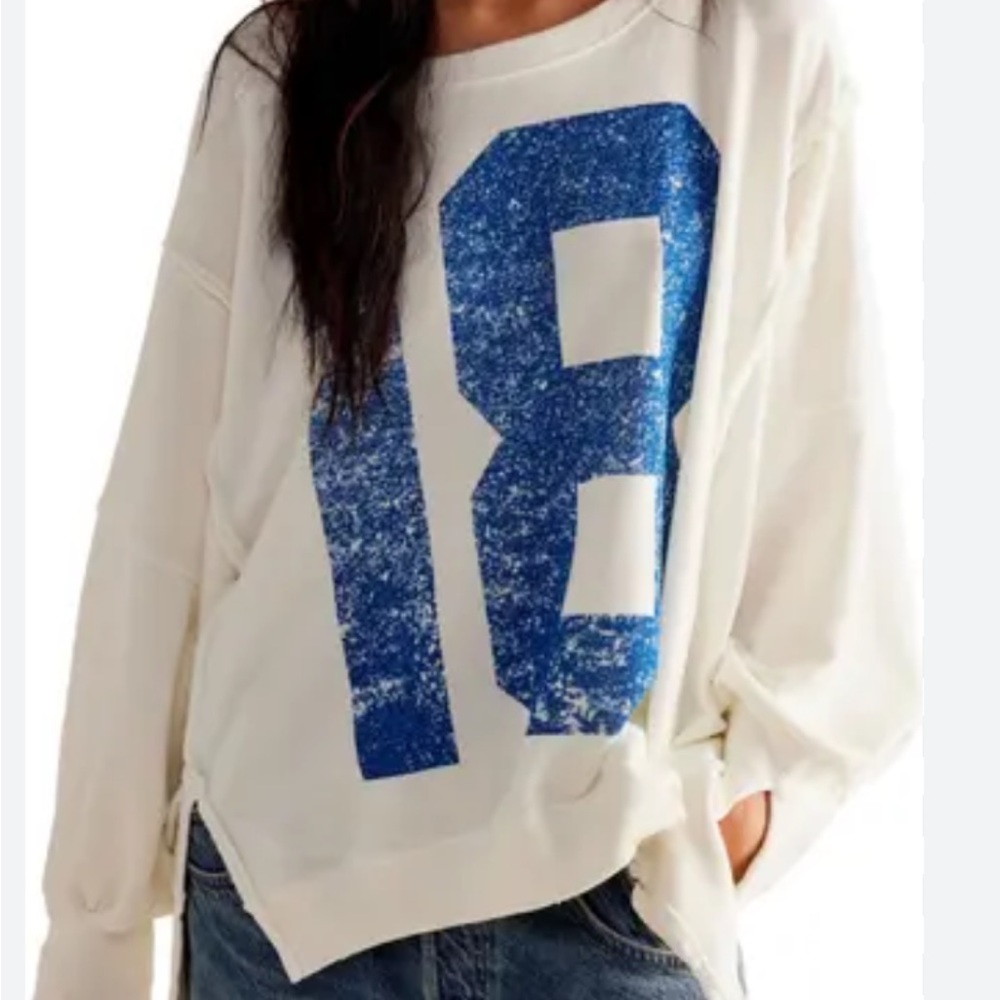 FP Camden 18 Graphic Crewneck